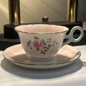 Shelley England Fine Bone China Pink Floral Teacup & Saucer Set 13243/59